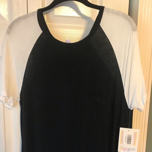 Lularoe Carly - Picture 2 of 4